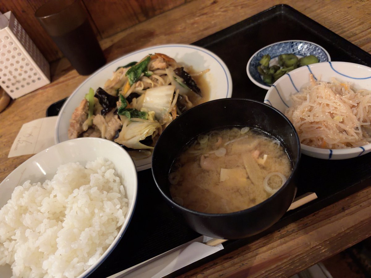348missha's tweet photo. 筋トレはいいよ
昨日も定食大盛り食べて、今日もねぎしのがんバくんセットダブル肉とご飯2杯食べたのに、体重増えないもん https://t.co/u6U0RGep56