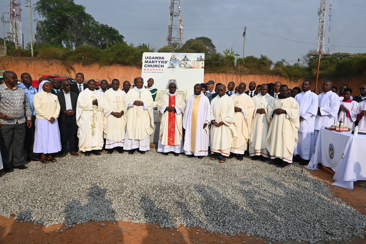 Amosiasa's tweet photo. Archbishop Lambert Baimomugisha has launched Uganda Martyrs Parish in Mbarara City,kicking off construction with a hoe after Mass. 
The UGX38BNchurch will seat 3,000,rank among Africa’s biggest,and become a tourist attraction.Thousands attended. #Catholic #Uganda
@AsiimweDidas5 https://t.co/rz5AqSJB4l