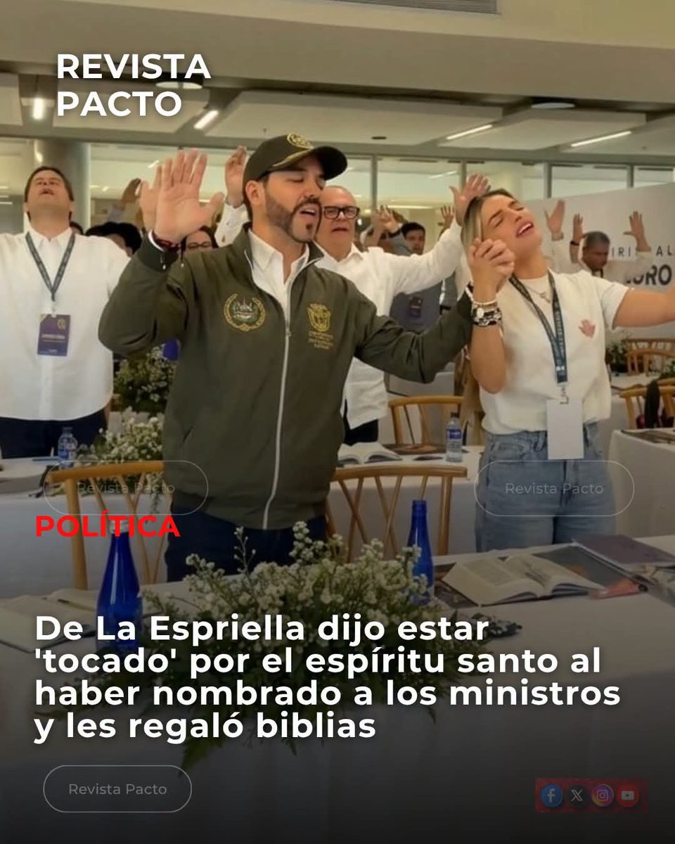 carjavi72's tweet photo. Ha debido entregarles ejemplares de la Constitución Nacional, cuyo texto contiene las competencias y deberes a las cuales se deben ceñir los ministros en el ejercicio de sus funciones. https://t.co/8wfCocec0p