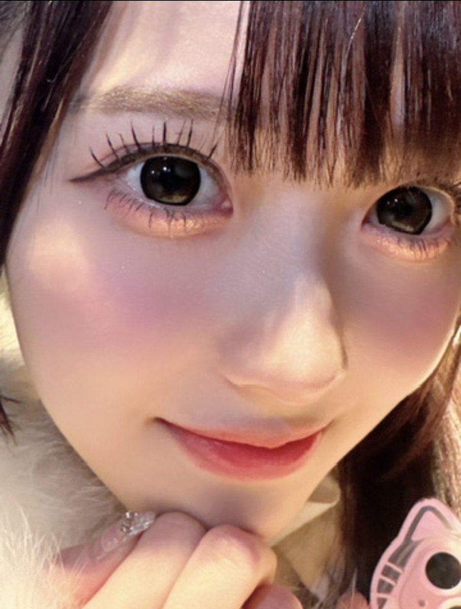 MomokoHashimoto's tweet photo. こんなに顔良いのにメンバー想いでやさしすぎるのほんとにバグ🫪

顔だけじゃなくて
性格まで国宝レベルなのです https://t.co/LruGKzobGV