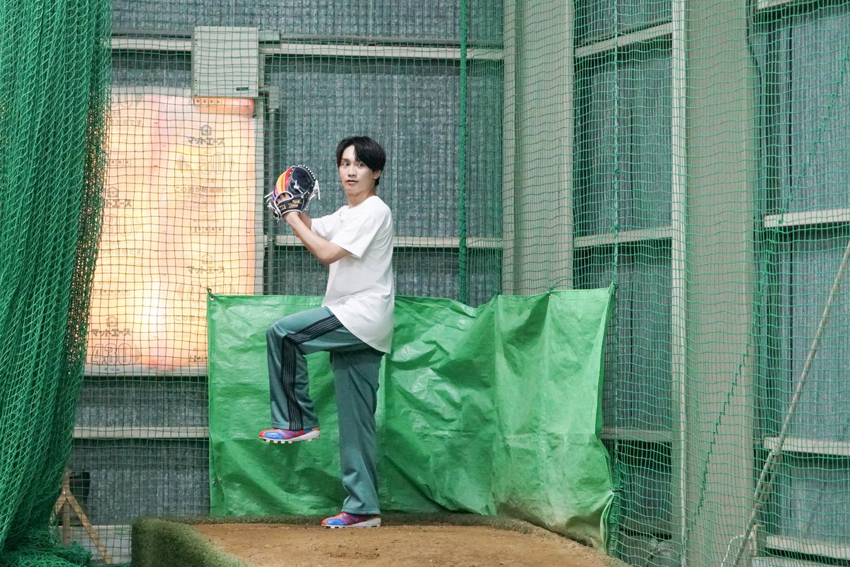 orixlover_ktv's tweet photo. 【次回放送8月10日（月）深夜24時15分～】
きのう、17年ぶりの東京ドームでの主催試合で
始球式＆ヒーローインタビューのインタビュアーを務めた丈一郎くん⚾
試合も劇的なサヨナラ勝利で最高の1日となりました🐮💙

今月の放送では、当日の模様に加え、
丈一郎くんの始球式までの道のりをお届け！
選手からのアドバイスやスパルタ自主練習まで、
たっぷりお届けします🔥
ぜひご覧ください👀

#オリラバ 
#オリックス 
#山﨑颯一郎
#Bs夏の陣 
#藤原丈一郎 
#カンテレ