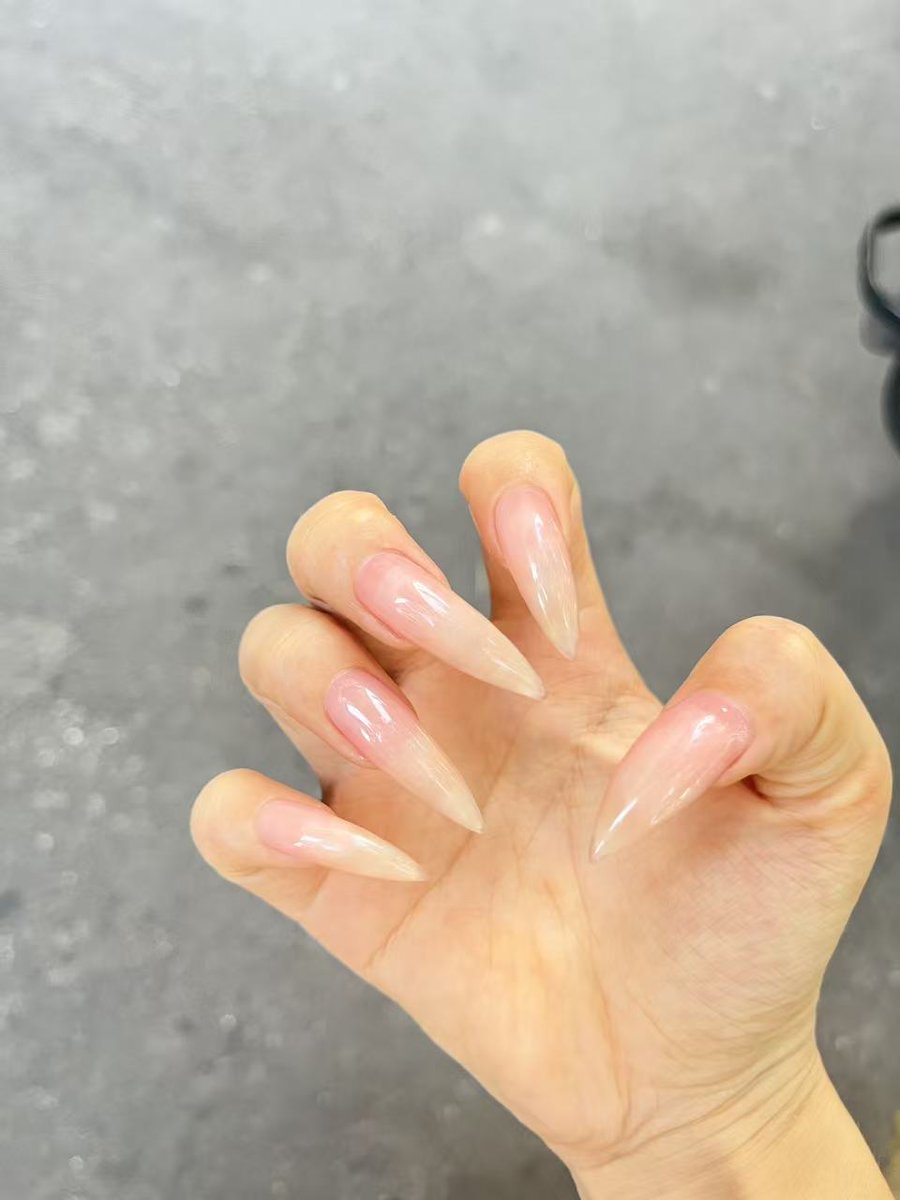 xpvco98484894's tweet photo. 换❤️
#长指甲 #指甲 #Longnails #Sharpnails #Pointednails https://t.co/igv3MAQfhG
