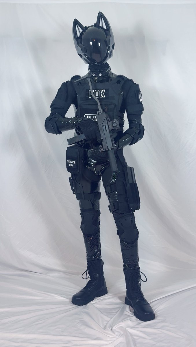 _F0XPLAY_'s tweet photo. Last of the MAC-10 pics for now~ https://t.co/X8GeNfj1t7