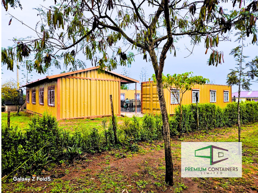 Premium2008's tweet photo. Modular container refurbishment and green building solutions 2026. 
Made in Kenya for Kenya by Kenyans👌
☑️Magnificent designs  
☑️Low cost  
☑️Portability 
☑️Environmental friendliness 
Container designs & the merits that accompany them;  
Check out https://t.co/G2b0FuHID4
☎️+254 720 347339
[2027 General Election #VillageEldersEmpowered Uhuru Kenyatta]