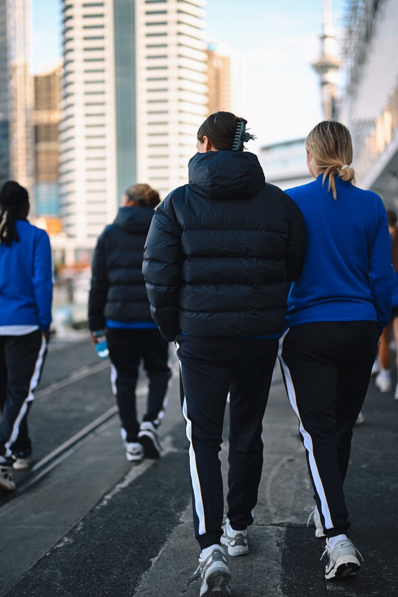 ChelseaFCW's tweet photo. A well-deserved stretch of the legs. 🚶‍♀️ https://t.co/5MxoNMssLZ