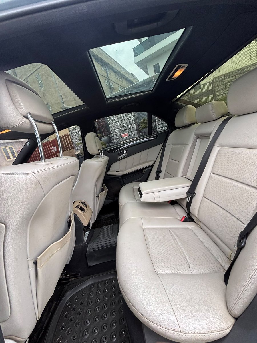 Lordvike007's tweet photo. 🧭🌴 DISTRESS ‼️ NEATLY USED 2010 ⬆️ 2015 MERCEDES BENZ E350 WITH CLEAR DOCUMENTS ✅ DOUBLE PANORAMIC ROOF ‼️ PARK ASSIST ‼️ BLIND SPOT ‼️ UNTEMPERED SYSTEM ‼️HEADED FOR 8.5 MILLION NAIRA ONLY 🤝 https://t.co/2l4LnMLD5B