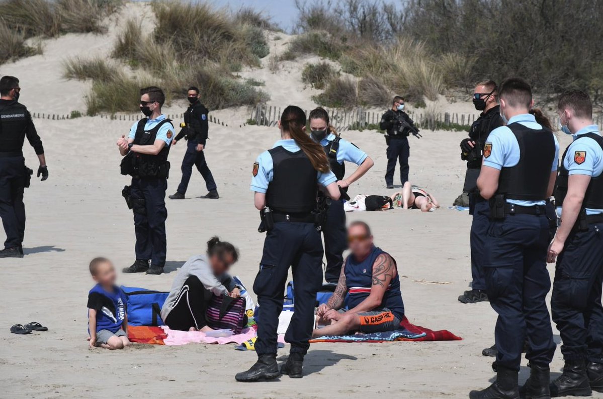 goddek's tweet photo. Never forget that, in the name of science, people were arrested simply for enjoying the sun on the beach and producing vitamin D naturally. https://t.co/jDfAHRUf5e