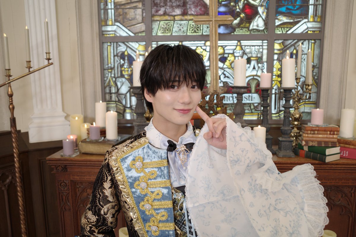 etoneige_ao's tweet photo. #エトネ1周年ライブ
表題曲💍『エンゲージがとまらない！』💍
Music Videoが公開されました！
••https://t.co/37NG3E3LOx
とってもかわいくてかっこよくて王道系王子様なMVになっているのでぜひたくさん見てください🙏🤭 https://t.co/JlC9cSb6gJ