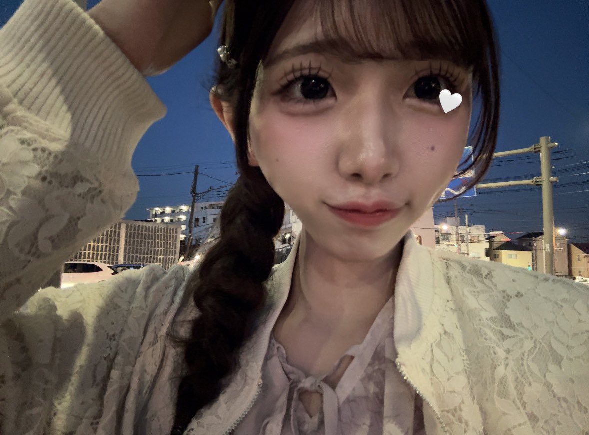 0nj7s's tweet photo. アカウント変えたい( . ̫.)
#自撮り界隈  #美男美女と繋がりたい https://t.co/vNWNaeHO0U