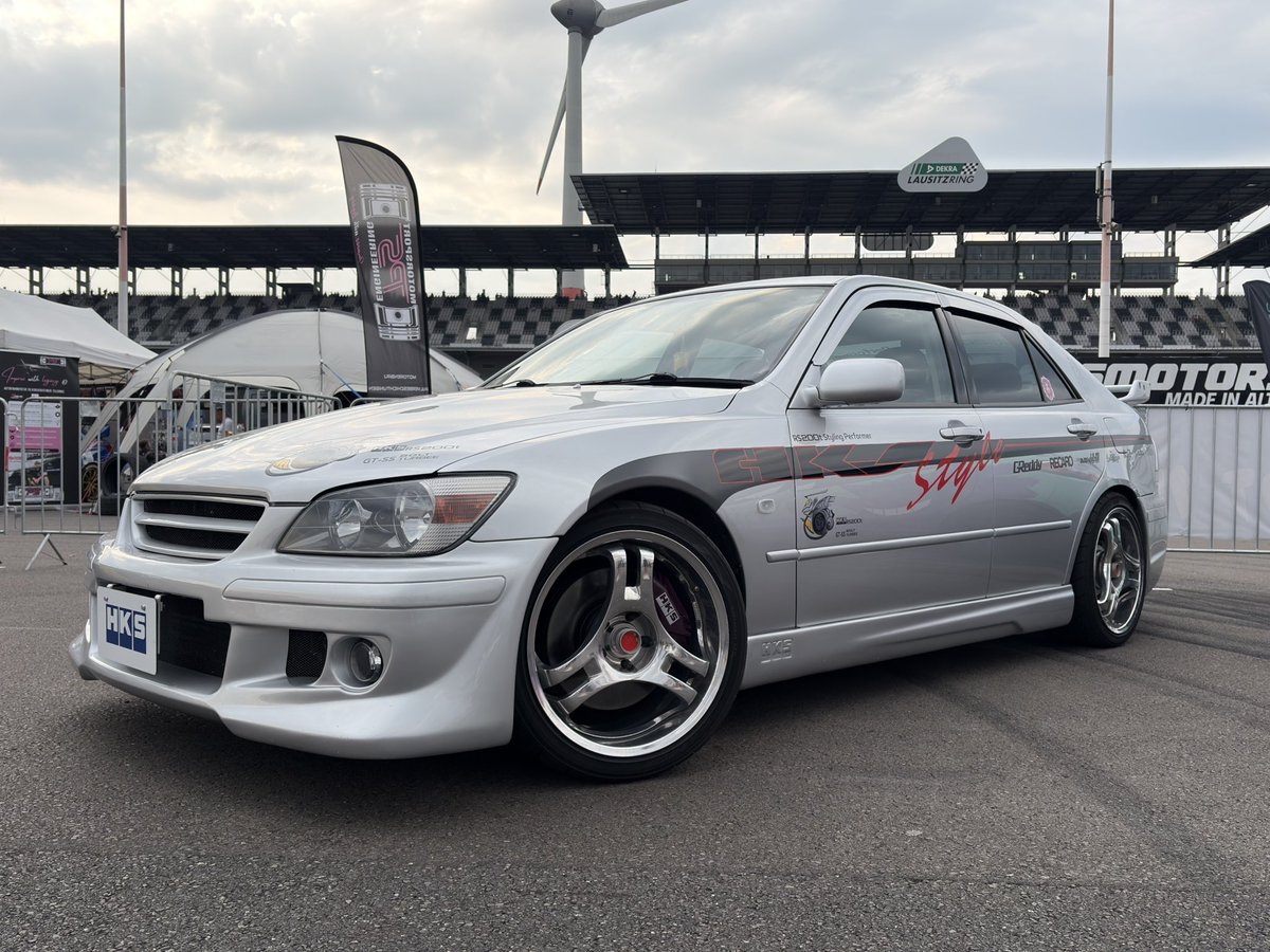 SuperJanico's tweet photo. forgot to post this altezza with the HKS kit https://t.co/UfUHPYqbLt