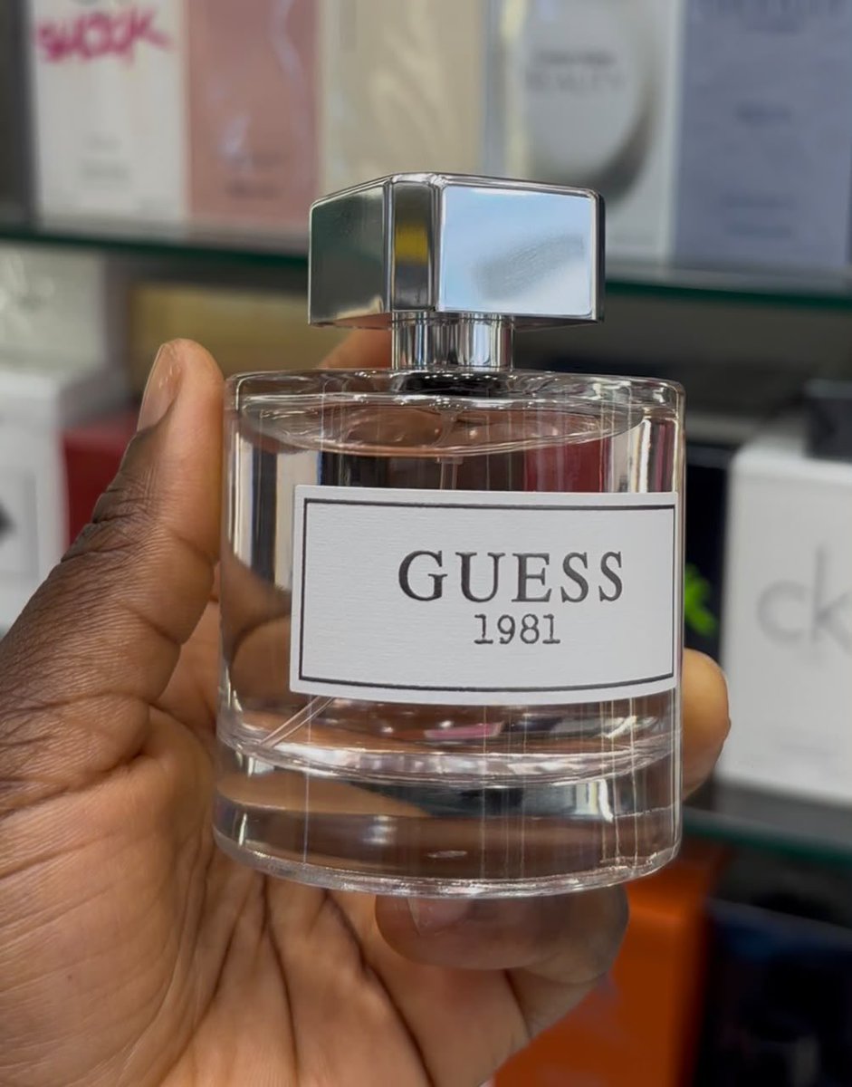 sheisyvette's tweet photo. Smelling good with me  is guaranteed!

A - vintage, sexy and juicy (35,000xaf)

B - Vintage, masculine, woody and leathery (35,000 XAF) 

C - Soft, creamy and playful  (25,000 XAF)

D - Masculine, sophisticated and spicy (28,000 XAF) 

Dm to shop or WhatsApp us ⬇️

https://t.co/t3MWknBFrL