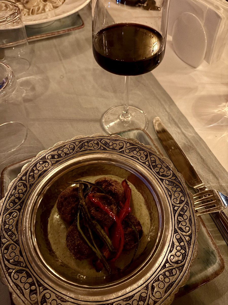 iremsongur's tweet photo. Harika bir yer keşfedince hayat ✨💫 Sivrice, Elazığ/Eskibağlar Winery https://t.co/Huob3KuN7f