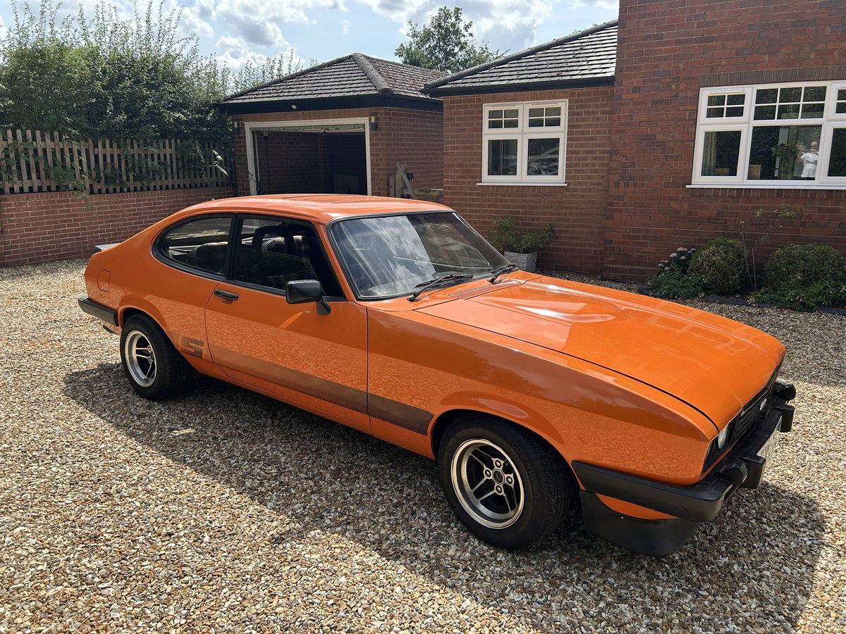 MickDewarmz's tweet photo. @lady_valor_07 The Ford Capri here in the U.K.

I still have one, a 3.0s😍😎 https://t.co/y25bJN3AG1