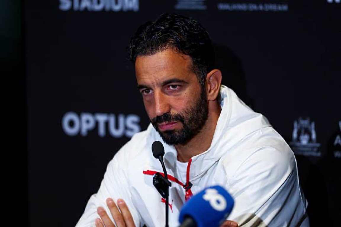 FCIMz_'s tweet photo. 🎙️| اموريم مدرب ميلان

من يجب أن يشجعوا الأستراليون غدًا؟ سيرى أن إنتر حقق نجاحات أكثر. لكن ميلان يبقو ميلان ،لأن ميلان لا يتعلق فقط بالألقاب، بل يمثل شيئًا لا يمكن شراؤه. افتحوا اليوتيوب، شاهدوا المقاطع، وستفهمون لماذا سأختار ميلان دائمًا! https://t.co/zCqIQ7ySn3
