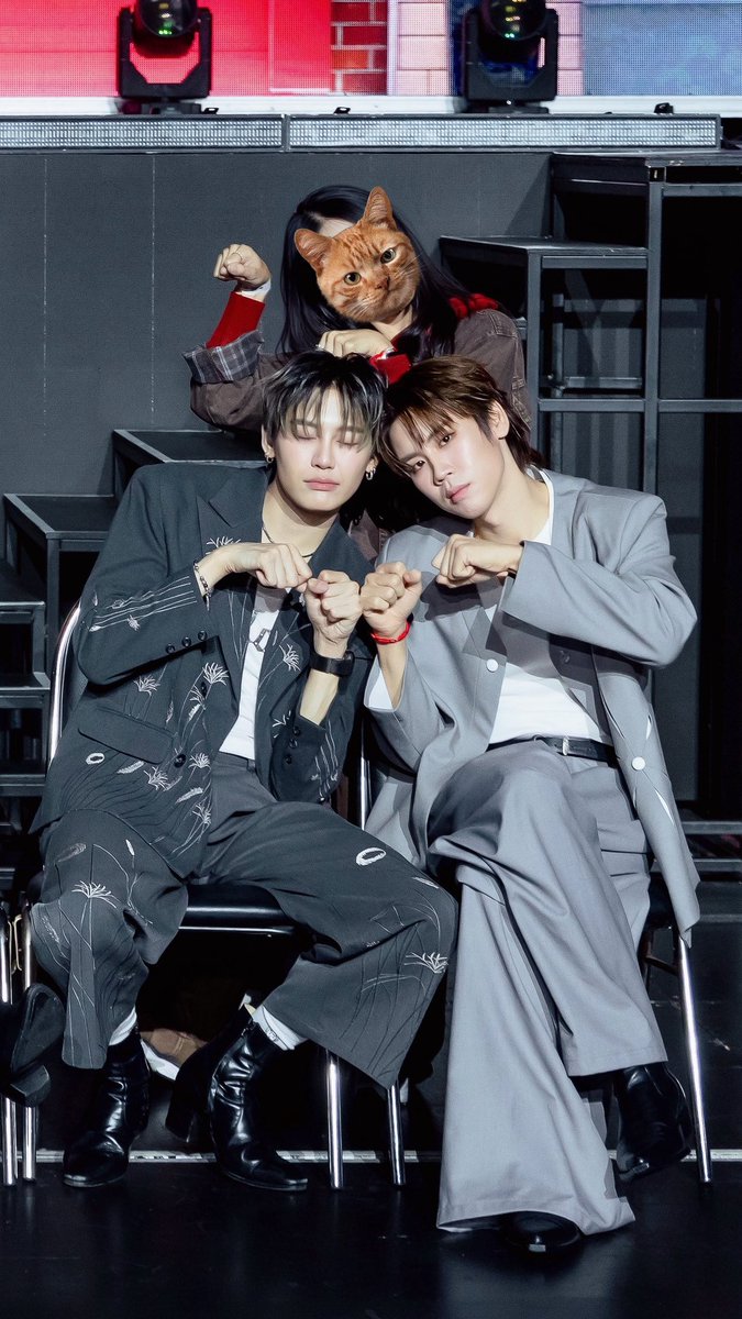 imfaiiixx's tweet photo. บุ๋นเปรมพวกเอ็งต่อยกันเลย เดี๋ยวพี่เป็นเหมียวให้เอง 😼
~ ไม่รู้ว่านุไปโกรธใครมา ไม่พูดไม่จา ทำหน้าบึ้งตึง 🎶 https://t.co/eZ3LCiT8UW