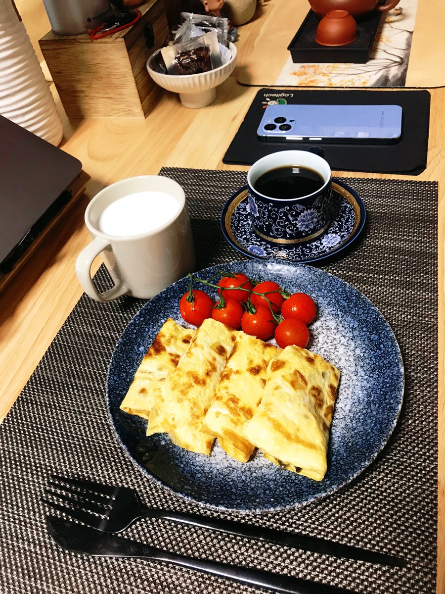 SToni3975's tweet photo. [Small daily tweaks: 10min walk after meals, drink 8 cups of water, 7hrs sleep. Tiny steps = big health gains!  #HealthyLiving]， https://t.co/1Y6p6vOqzX