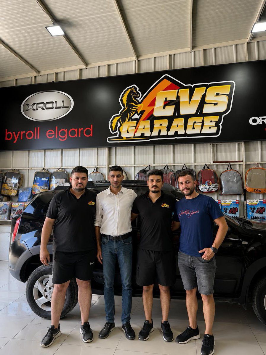 edremit_ak's tweet photo. Gençlik Kolları Başkanımız Haşim Önen ve Başkan Yardımcımız Mustafa Eren ile birlikte, CVS Garage işletme sahibi Veysel Berber ve Can Berber’i iş yerlerinde ziyaret ederek samimi bir sohbet gerçekleştirdik. https://t.co/qqlEW7d03c