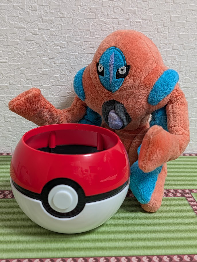 0386_deoxys's tweet photo. トレーナー、サーティワンでポケモンサンデー食べてきたんだ…いいな…
…なデオキシス

#ポケモンfit
#ポケぬい https://t.co/iaS2VK5xCJ