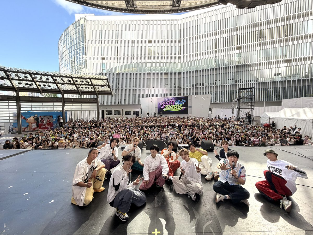 fantastics_fext's tweet photo. ＼YouTube UP!!／

PUMP IT UP🎤
https://t.co/H2CKGsuJIw

本日ファンタスティックPARK
公開収録ありがとうございました！

久しぶりの披露となった
#PUMPITUP 🎈
フルバージョンムービー
ぜひチェックしてください🎥

引き続き #ファンパ を
お楽しみください✨

@fanta_park_ex5 
#ファンパ
#FANTASTICS