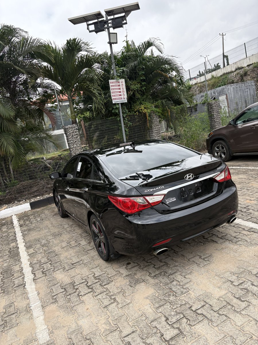 favoriteEx_'s tweet photo. bought my first car bro🎉❤️ it’s up from here! https://t.co/BCAwSSLqTS