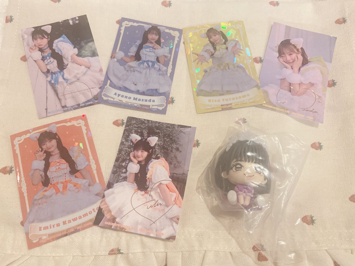 fuwalil_love's tweet photo. CUTIE STREET きゅーすと
くじを手にする戦いなのです！
一番くじ 交換お願いします

【譲】
C賞 真鍋💜
H賞 増田💙 古澤💛 川本🧡

【求】
桜庭🩷
C賞探しております。
賞違いご相談ください。

郵送交換でお願いします。

お気軽にお声がけ下さい

#きゅーすと交換
#きゅーすと一番くじ
#きゅーすと https://t.co/ITJklydF9N