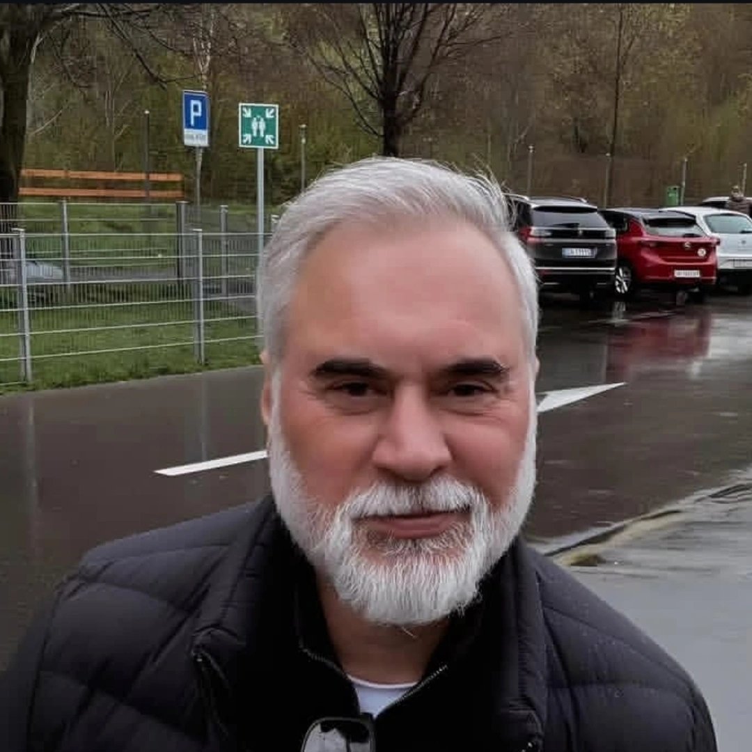 BryanGenesse's tweet photo. Hello
My name is Bryan
I am 65
I wonder how far away we are Can you tell me where you are from? https://t.co/0b7L7SsV8G