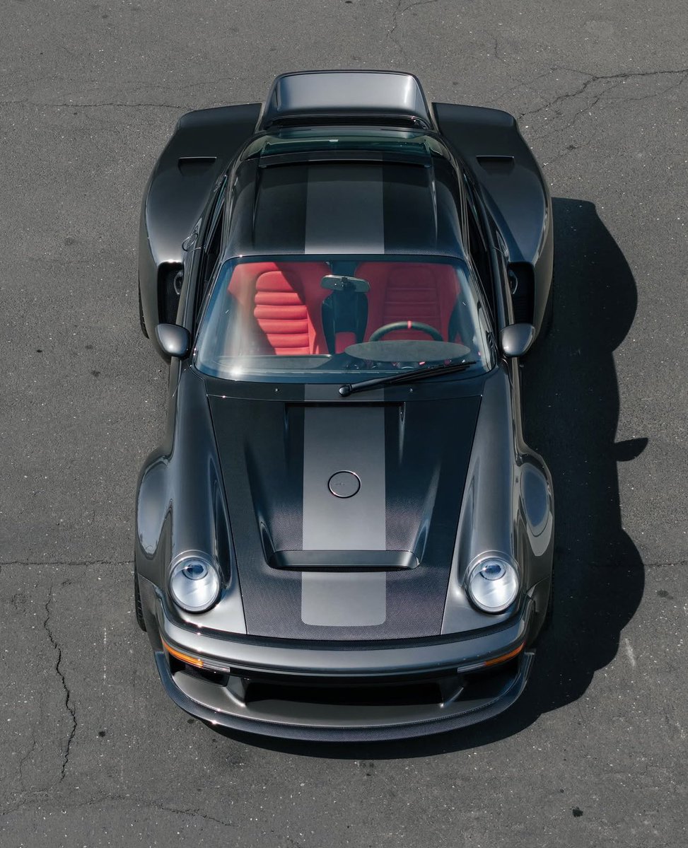 PorscheCIub's tweet photo. Shale Grey Metallic Singer DLS Turbo https://t.co/ElLsdUCsky