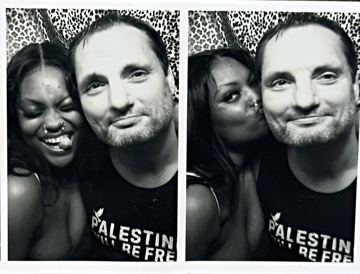 Robotvirgin's tweet photo. Photo Booth Pics with the Stunning Emani at Black Water, a Vegan Punk Bar in PDX!
.
.
.
.
.
.
.
.
#vegandatenight #vegandate
#vegan #veganfood #plantbased #veganism #goddess #queen #model #models #modeling #instagrammodel #veganfortheanimals #portlandvegans #beautifulwoman #beauty #gorgeouswoman #gorgeous #vegansofportland #govegan #pdxvegans #punkvegan #veganpunk
#vegandinner #veganjunkfood #veganbar #veganbarfood #veganrestaurant #photobooth #pictures