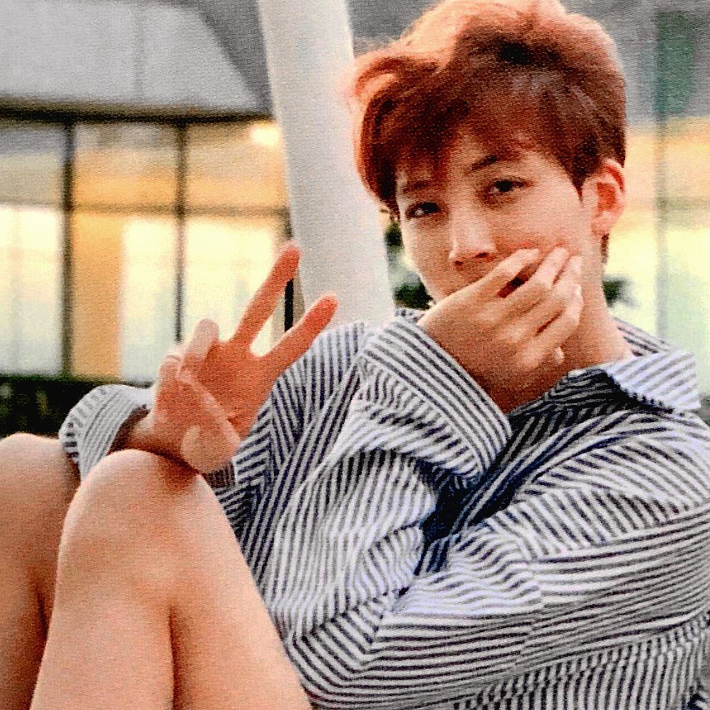 cheonsaries's tweet photo. photos jeonghan                photos mingyu
take of mingyu                 take of jeonghan https://t.co/ZjyY1kDaYx