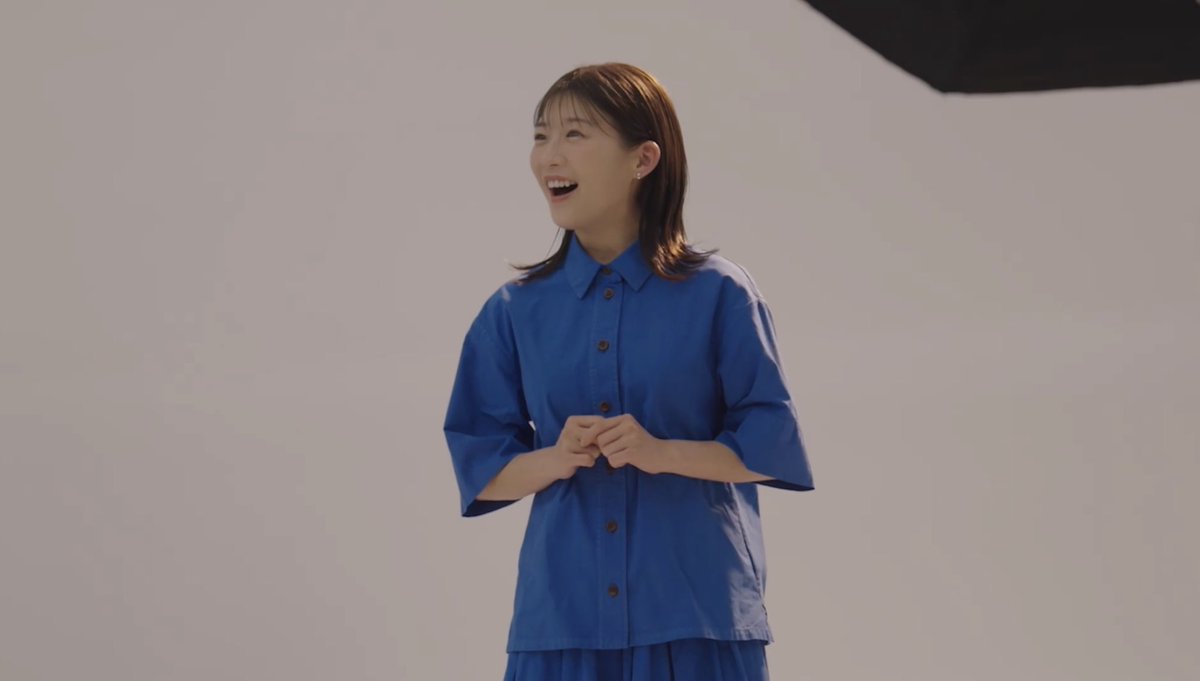 osage_54's tweet photo. 動画見てて思いました！もしやサントリーさん？saireekなのでは？爆笑（こりゃきっとファンの編集の仕方だ🤭）
魅力に気づいちゃったかぁ、ようこそこちらの世界へ。私的に4枚目がベストショットです💌
#伊藤沙莉 #サントリー https://t.co/7QNs9ISYDS