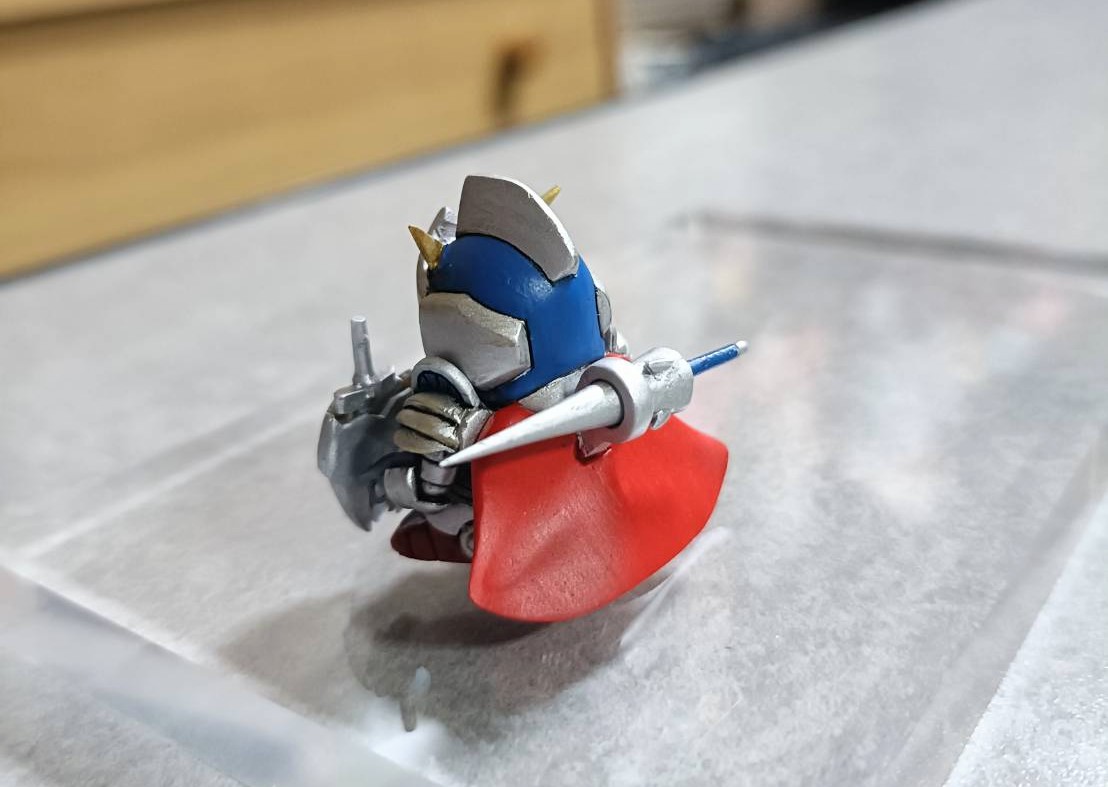 jUj5eBsVJztn6dT's tweet photo. リアビュー等など…
[電磁スピア]は背面にマウント可能(発射ギミックは無いです(笑))
[ナイトシールド]からはソードを抜剣可能です(小さ過ぎ) https://t.co/c7jqGzQeOV