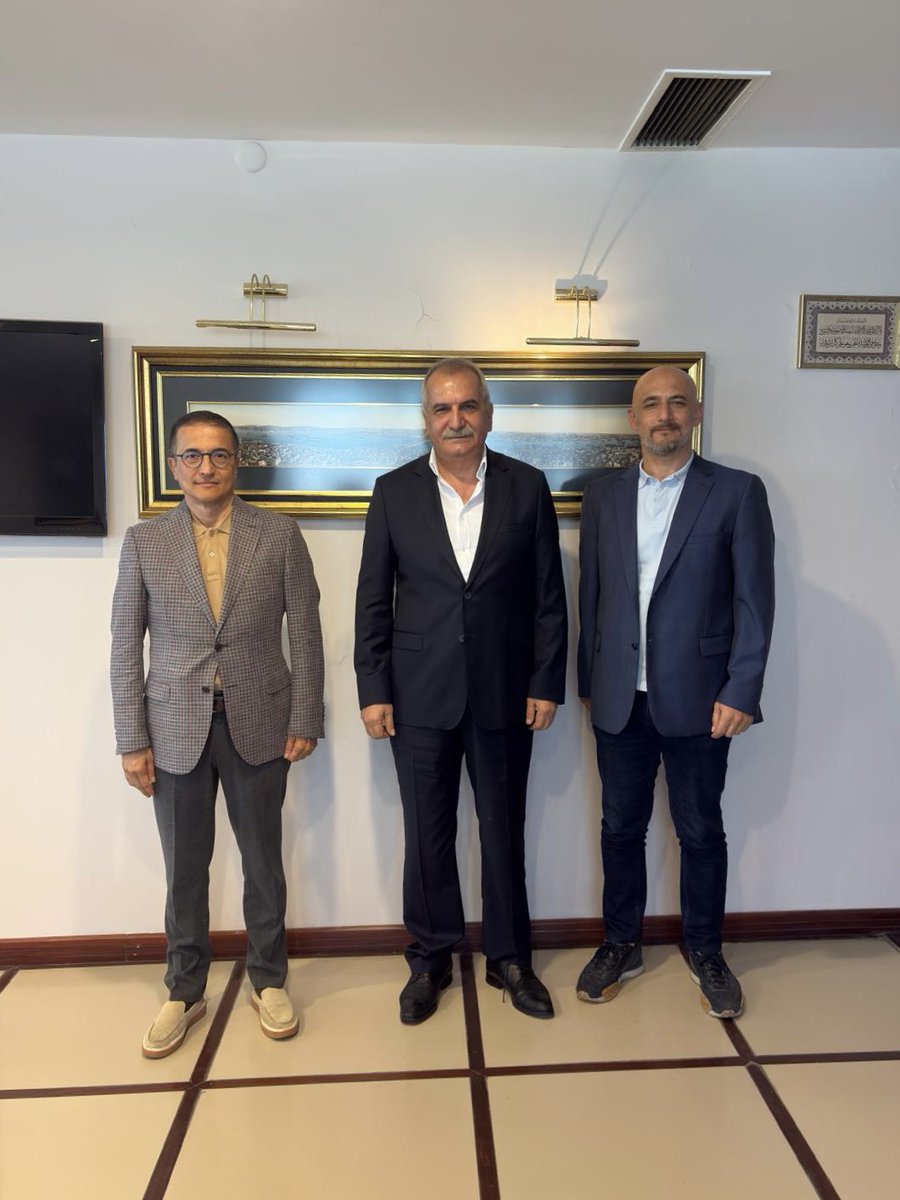 AhmetCelikYcag's tweet photo. Birlik ve İlerleme Düşünce Derneği Başkanı Müjdat Öztürk ve Genel Başkan Vekili Samet Reis bugün gazetemiz Yeniçağ’ı ziyaret etti. 

Hoş sohbetleri ve nazik ziyaretleri için kendilerine teşekkür ediyor, çalışmalarında başarılar diliyoruz. https://t.co/sV8HVjPrec