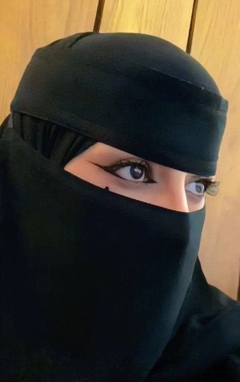 9yyesv's tweet photo. سؤال:
هل ممكن تحول الصداقه إلى حب ؟ https://t.co/34K9dmJdq9