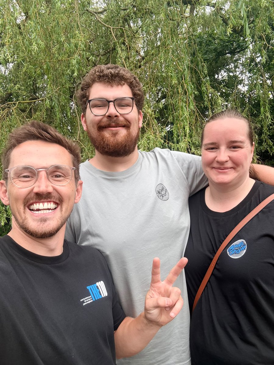 ZoZoDavo's tweet photo. Met the legend that is @Syndicate  today! Such a nice person and Jamie is now completely made up. He was too embarrassed to say that Tom is the kind of dad he wants to be 🦁 #alwaysmeetyourheroes #rightplacerighttime https://t.co/tFBBoz7ZxT