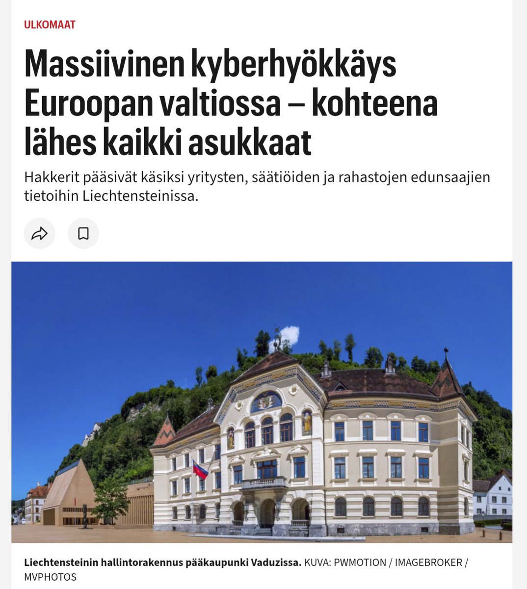 PenttiImmonen1's tweet photo. Jännä juttu kun maailmalla ja ilmeisesti meilläkin tapahtuu vaikka mitä, niin täällä lähinnä esim. @kokoomus poliitikotkin ihmettelevät lehdistössä miksi uimahousuissa voi mennä saunaan! 😂💥🎯 #ai #saatana @jukka_kopra https://t.co/DhvBMuhbZQ