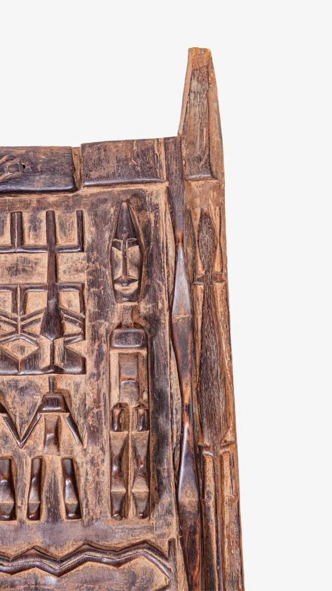 MiaDiarraa's tweet photo. 🚪🌍 Chez les Dogon, la porte est bien plus qu’une entrée
Présente dans les maisons, les greniers et les espaces sacrés, elle témoigne d’un savoir-faire ancestral et de l’identité culturelle du Mali. 🇲🇱❤️
#Dogon #Mali #Patrimoine #Bandiagara https://t.co/hT524delrp
