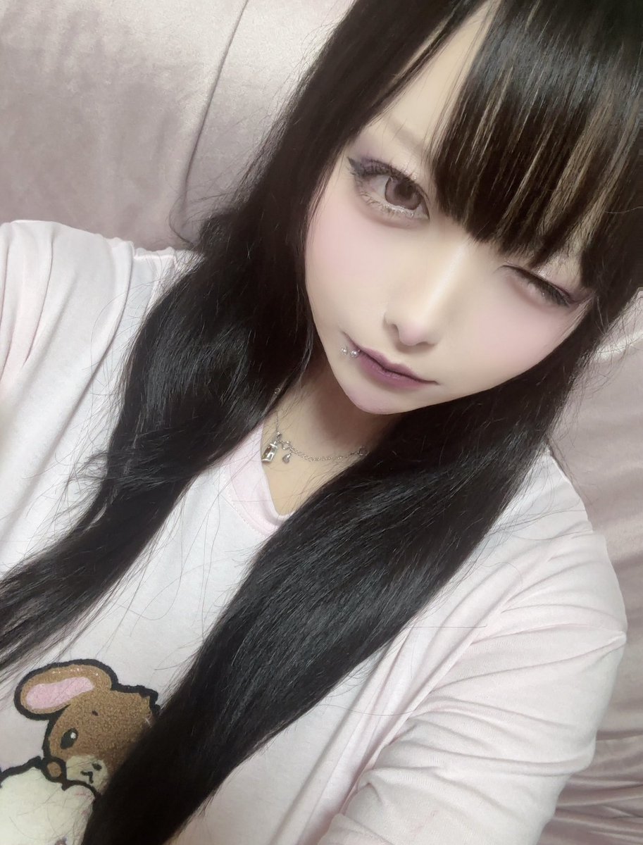 suicided69's tweet photo. 完全自分ウケメイク https://t.co/QwqAHGbPjx