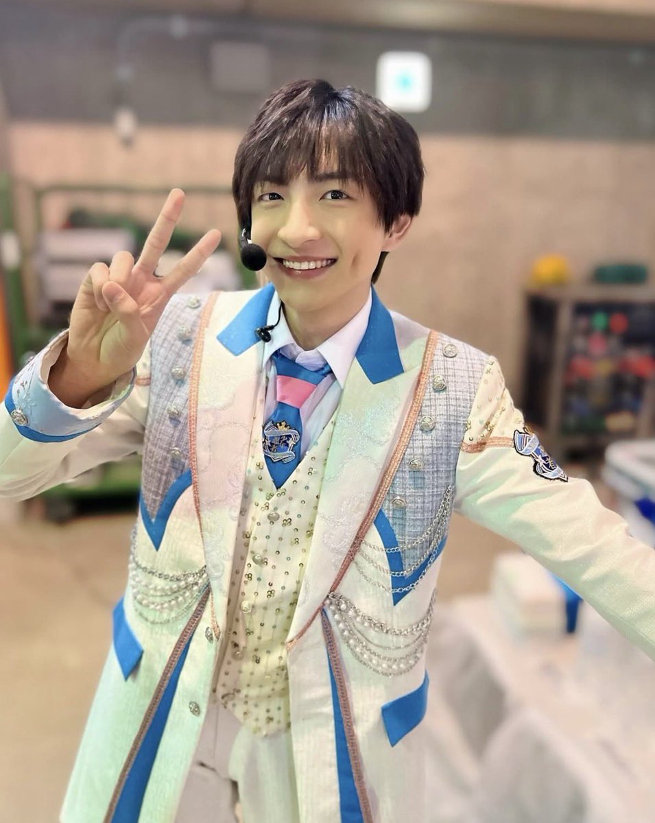lcskoki's tweet photo. 🌟川﨑皇輝（24）🌟
2012/6/10 入所15年目‼︎

ほぼ全ての先輩方のライブ見学行くほどジャニーズが大好きでアイドルが大好きな皇輝くんですが、2025年8月31日の［this is 忍者］以降、キラキラ衣装着て歌って踊るアイドルとしてのお仕事がありません…
2026年2月3日の皇輝くんのブログでは以下のような言葉を残してます。
「また、すぐアイドルやります
まだ決まってませんが、絶対やります」
「もう少しだけ待っててください！
長く待たせたくない！僕も待ちたくない！
必ず！」

今オタクに出来ることは川﨑皇輝を応援し宣伝するくらいしか出来ません…🥲
👇簡単にまとめたので少しでも気になる方は見てみてください✨

ーーーーーーーーーーーーーーーーー
📍 https://t.co/MRo35wZGRP

〔プロカ〕
🔗 https://t.co/MtOC7gy3yV
〔公式写真〕
🔗 https://t.co/RUB25lW2fH

〔おすすめ出演作品〕
恋の病と野郎組 Season2（Hulu）
→とにかくめちゃくちゃ可愛い
🔗 https://t.co/E7LaMOvlsR

〔TikTok〕
最初はキュン🫰🏻
https://t.co/na5BLE5lZD
DEAR MY LOVER🫶🏻
https://t.co/UNb53sXykF
お誕生日🎂
https://t.co/G68OejCMbp
https://t.co/zIyml0nd3C
推しの子✨
https://t.co/AIxAajfkDJ

〔+81〕　
皇輝くんの尊敬する先輩は櫻井翔くんです🙂‍↕️✨
嵐が大好きな皇輝くんが楽しそうに踊っております🎶
Happiness
https://t.co/cWA674tB5s
ナイスな心意気
https://t.co/LEOaaQEdZX

〔YouTube〕
愛おしい皇輝が見れます✨
https://t.co/VsfPg1Y1oO
にゃーにゃー言ってる皇輝が見れます🐱
https://t.co/9qEQtnAh67
川﨑皇輝王👑
https://t.co/oxPtuIUfxH