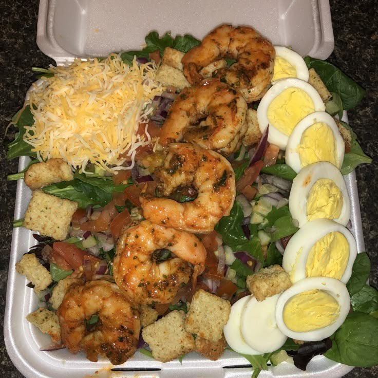bossbabejass's tweet photo. Shrimp Salad 😍 https://t.co/3zpKLAWAys