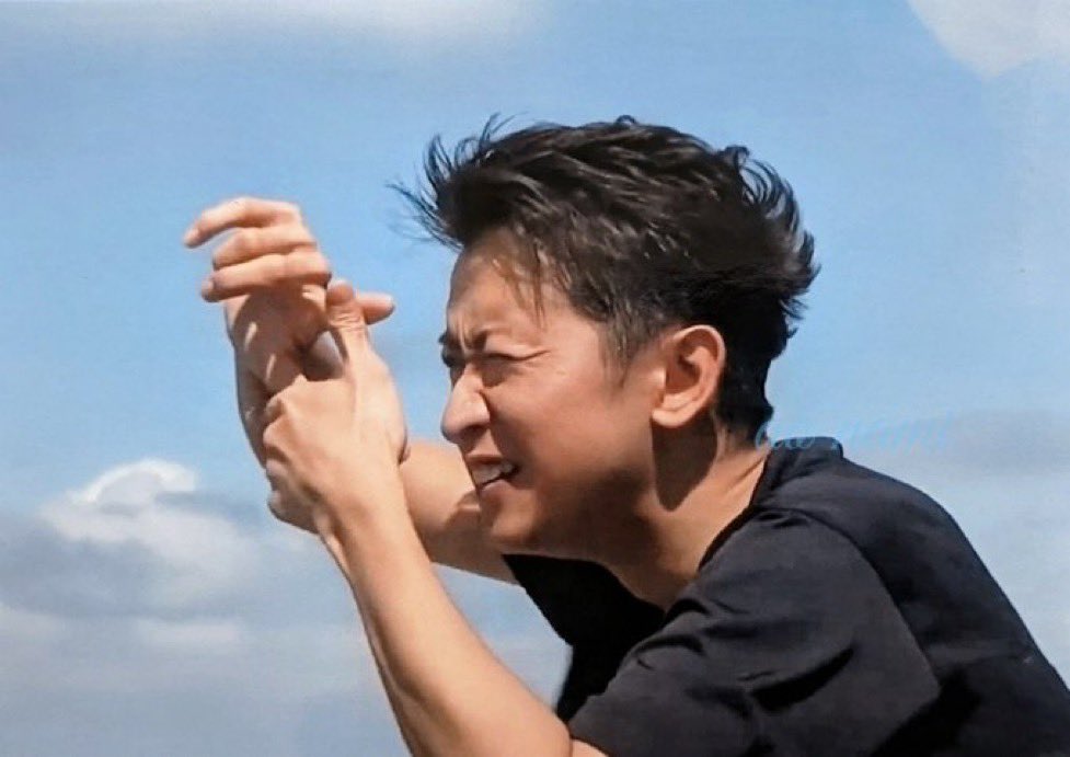 samisamios26so's tweet photo. オタクになった瞬間
すぐ謝っちゃう🫨
壊れてしまいそうなくらい繊細で、手のひらで大事に包みたくなる
ガラス人形みたい🐵
人はそれぞれなんだけど　
同じ思いは一つだけ
元気でいてくれてたら　
いちばん元気が出る気がしますぅ

#さと島 https://t.co/4XxWDJeY0z