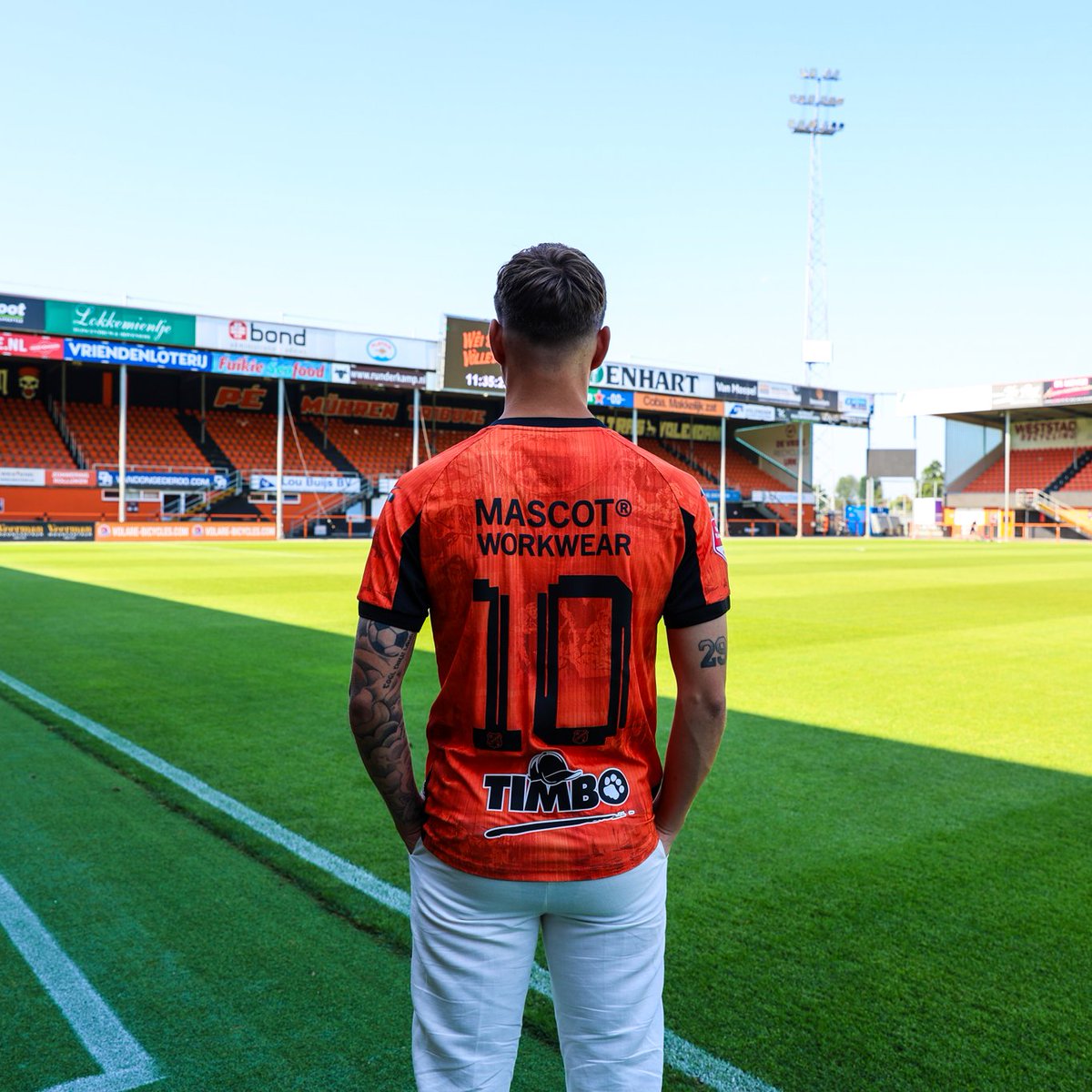 fcvolendam's tweet photo. 🆕 𝐑𝐍 𝟏𝟎.

#WêiBinneVòlledam https://t.co/GsPqrQ99Iz