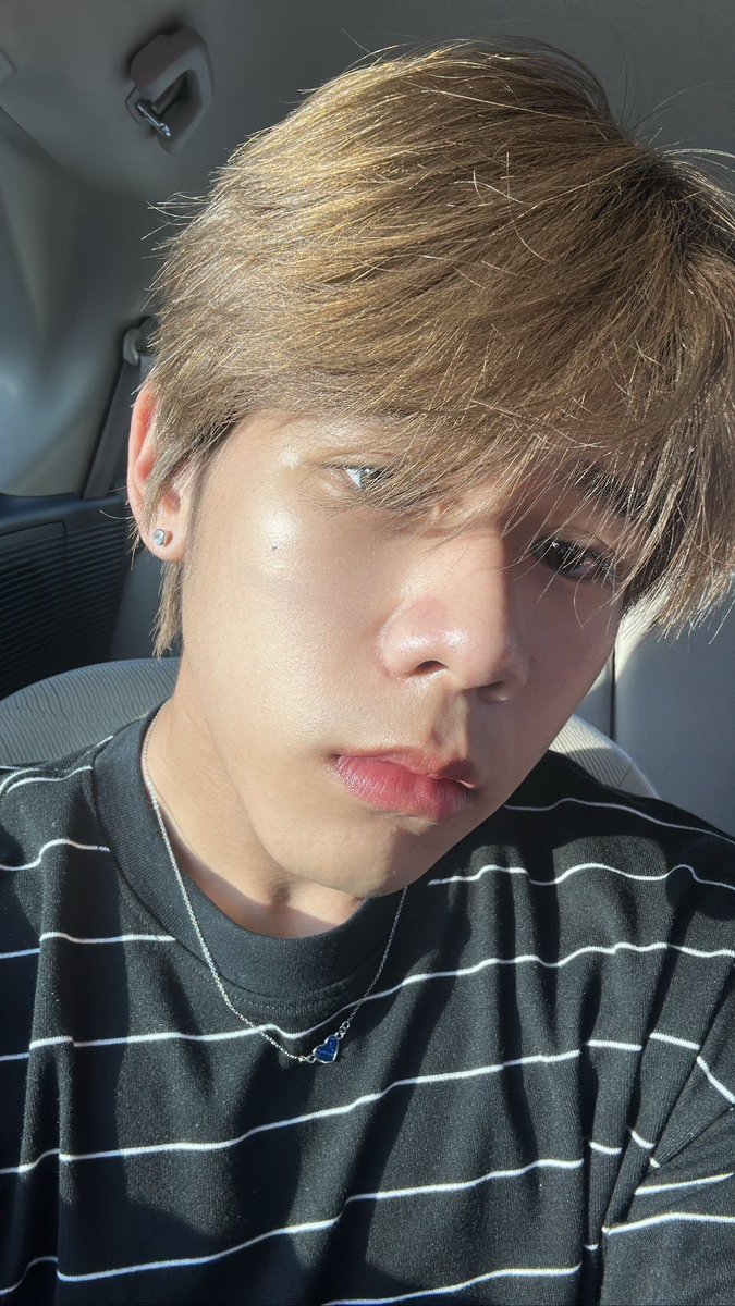 MAFIN_NT_'s tweet photo. อะหรือว่าาาจะสีนี้…..👀👀 ตุ้ยมีไรจะบอกแม่ไหม

#TuiChayatorn https://t.co/tCQ1BrXtGN