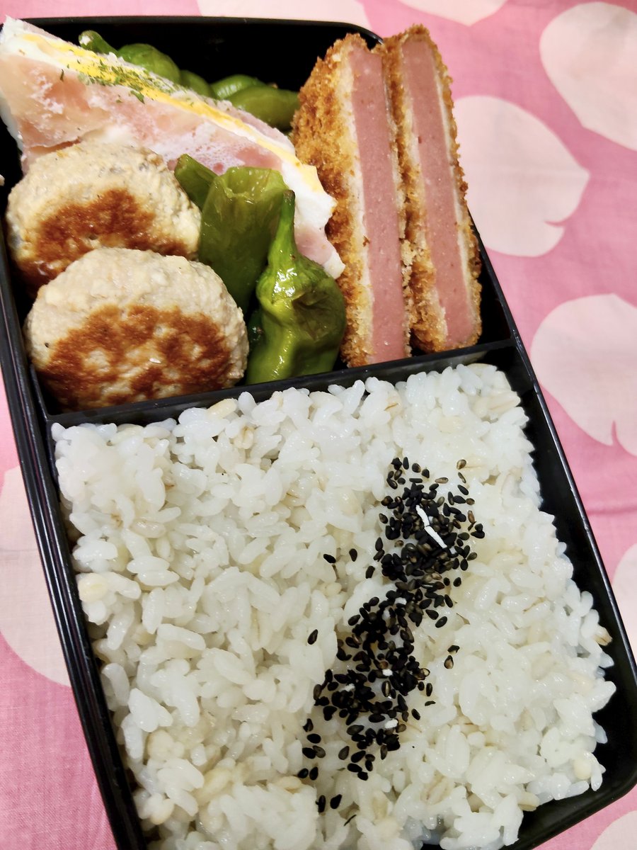 obentoBAKO_mako's tweet photo. 水曜日🍑弁当

早番 https://t.co/IC5NgNJT5t