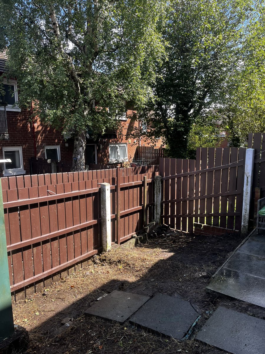 artilleryyc's tweet photo. Completed a tough garden renovation this morning for an older man whose mobility meant he couldn’t fix up or use his garden. Lads went in and cut back overgrown trees and shrubs, power hosed and completely refurbished the space. Toughest job this year. https://t.co/gb6LGCDxds