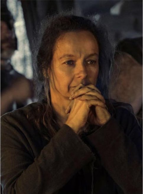 FilmUpdates's tweet photo. Samantha Morton on being replaced by Scarlett Johansson in ‘HER’

“I was surprised and a little sad would be an understatement. But, again, I think that the time I had on set with Joaquin and the working with Spike on the script and finding Samantha and all the work that we did was really special. I have to say, I think my version of Samantha was very "she’s English." It was just very, very different. And I think Scarlett Johansson has a beautiful voice. She’s incredibly evocative. So I got it, but I was sad.”

(Via @joshuahorowitz)