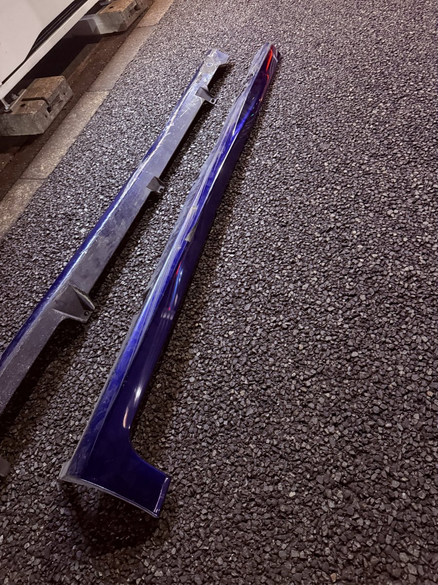 ByePoli_2006's tweet photo. ゴミ同然のフィット GE8 RS用サイドスカート欲しい人いませんか！タダで！素材にでも！
邪魔なので1週間くらいしたら捨てます😂
神奈川、東京なら持ってきます🫡
 #パーツ売ります https://t.co/lUN4h3FQe1