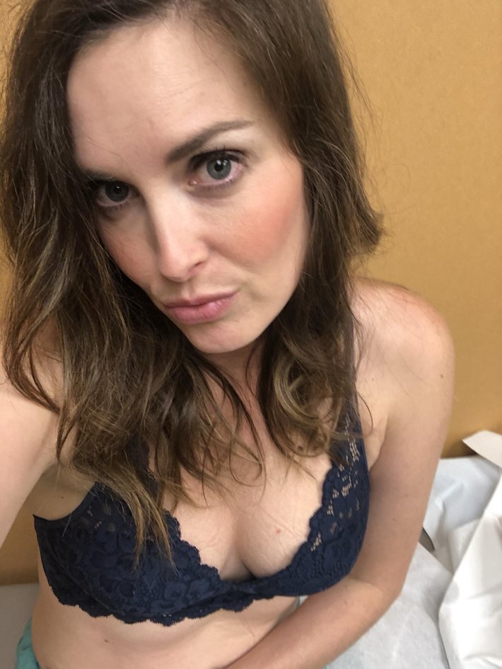 inguyfitguy's tweet photo. Hot #Alabama #Milf https://t.co/TMJBg1dgUE