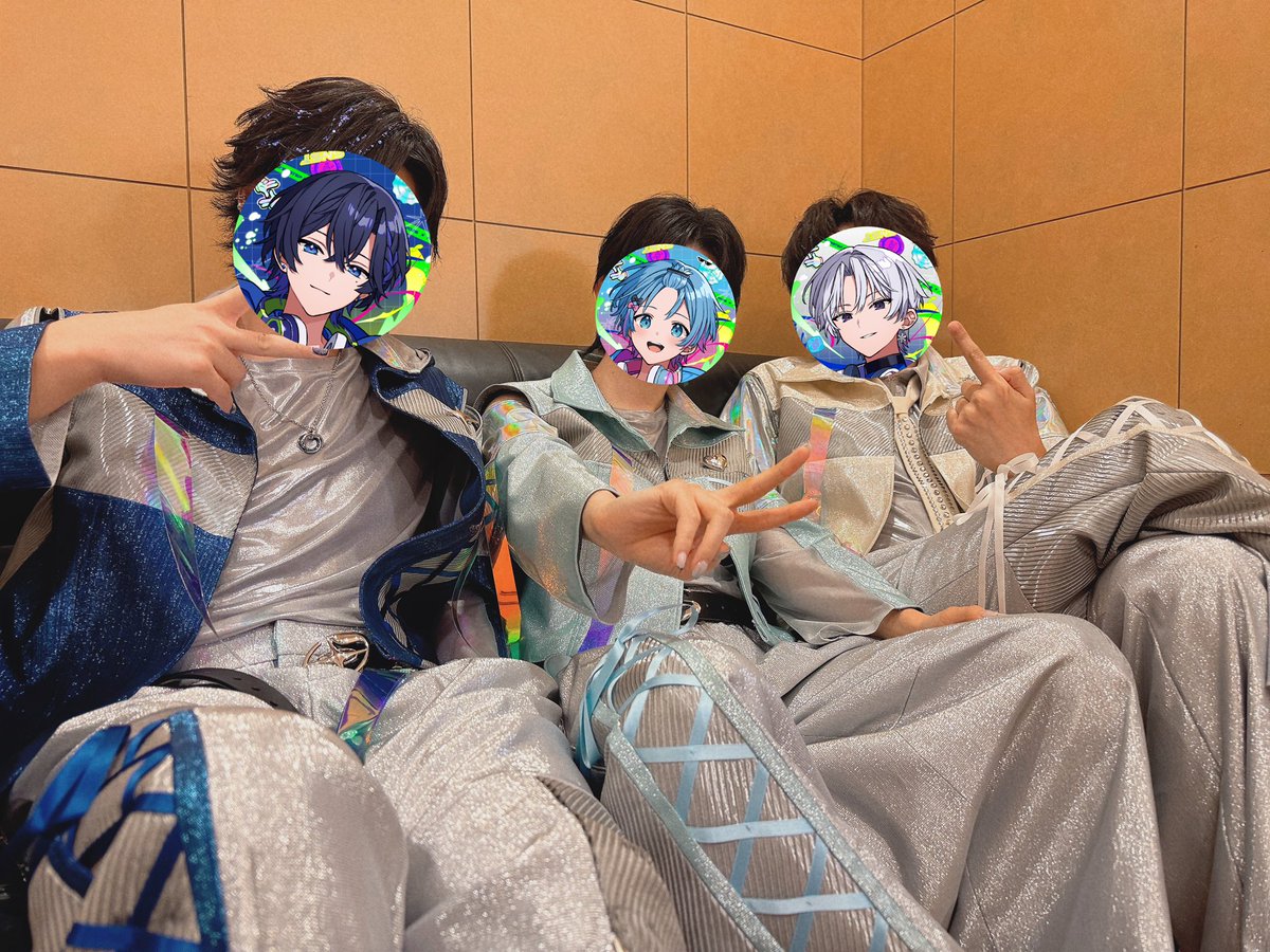 utut_2525's tweet photo. うぃあすに2 名古屋1日目ありがとう！

今日はセンター分けやす！！！
かっこいい？？🫰🏻

お兄さん達と混ざってお写真も撮った📷

#うぃあすに2 https://t.co/6G4wcZQQJv