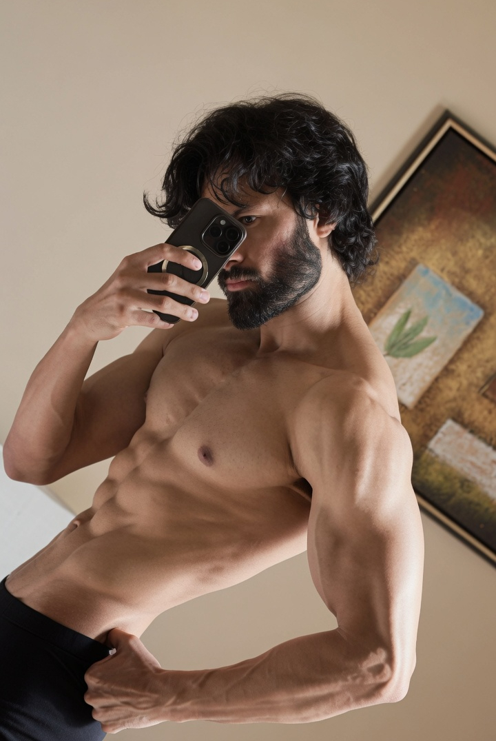 BoyJoy292's tweet photo. Suleiman's got the best and most toned body in Pakistan 🔥
A fine man ❤️‍🔥
#hotmen #pakimen https://t.co/JG9Ved94xg