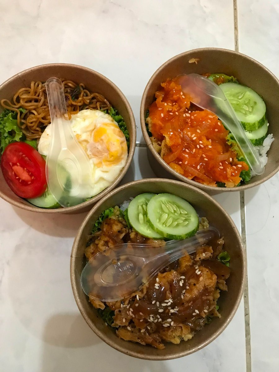 draftanakunpad5's tweet photo. LAST CALL! yg masi nyari bekel catering buat makan prabu nanti beli aja di sinii, murah dan worth it bgt pokonyaa, CLOSE PO BESOK SOREE LANGSUNG ORDER BEKAL KATERING SKRG pad! https://t.co/w1pIIYHcpO